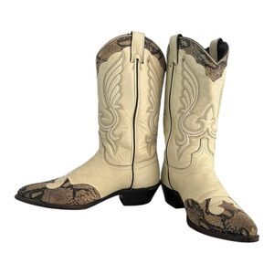 Vintage cowboy boots leather python brown leather sole USA made size 9.5 cowgirl